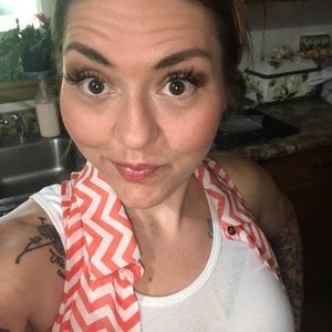 Meet your Posher, Jennifer